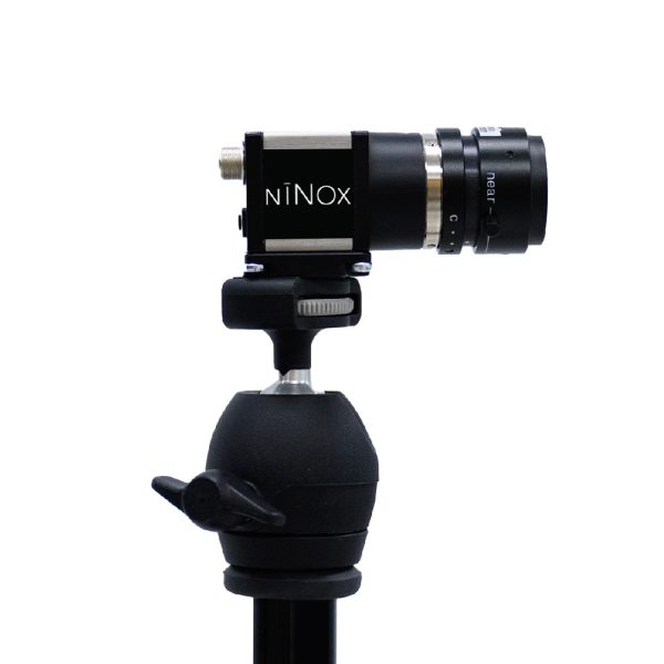 NiNOX 240c es una cámara de alta velocidad que captura video con gran claridad, incluso en escenas con mucho movimiento. Gracias a su obturador global, cada imagen es nítida y sin distorsión. Versatilidad de lentes montura C y opciones para lentes de 3,5 mm, 4,5 mm y 6 mm. Graba hasta 240 cuadros por segundo y transmite video en tiempo real por USB3, ideal para analizar movimientos con precisión Doctor's Choice